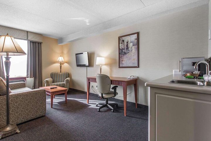 Room 16 of 31