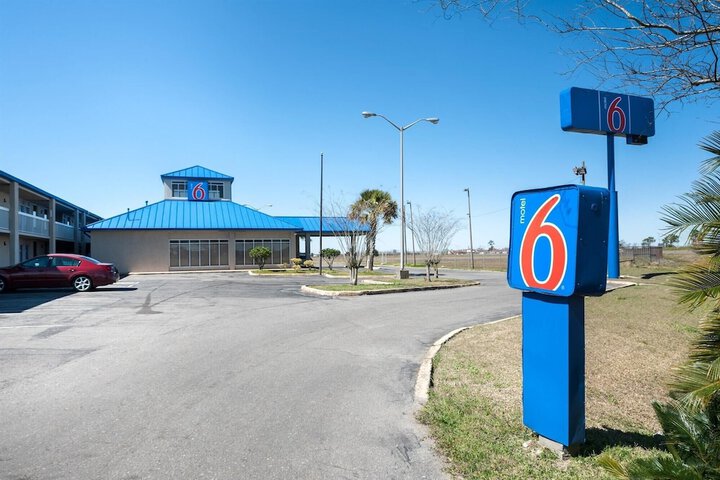 Motel 6 Jennings LA