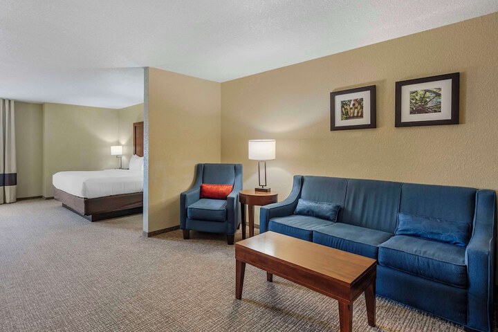 Room 25 of 57