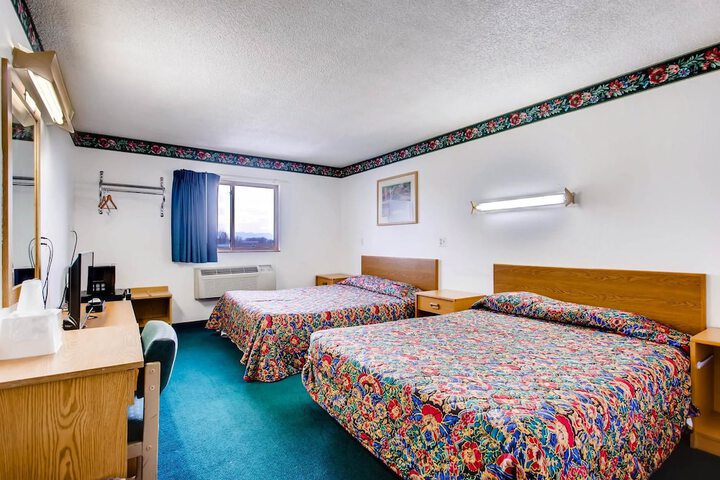Room 17 of 26