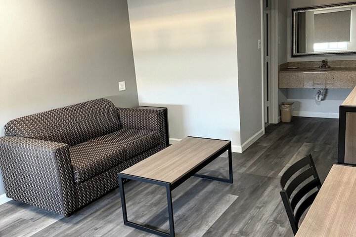 Room 47 of 70