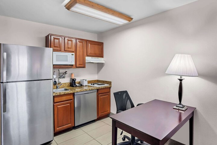 MainStay Suites Addison-Dallas