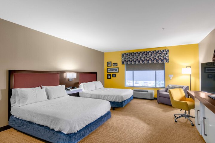 Room 28 of 44