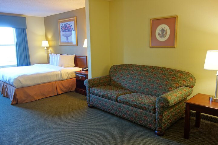Room 11 of 26