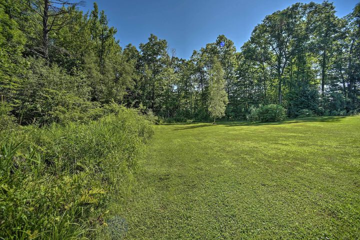 Modern Studio 13 Mi to Saratoga Racetrack!