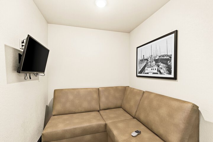 Room 35 of 55