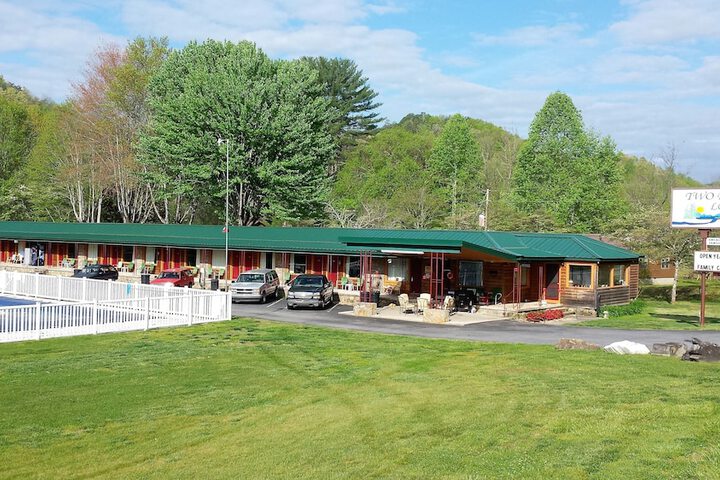 Two Rivers Lodge