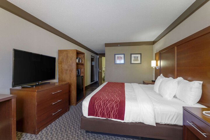 Room 19 of 32
