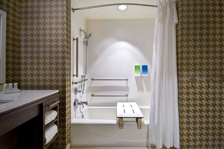 Home2 Suites by Hilton Wichita Downtown Delano