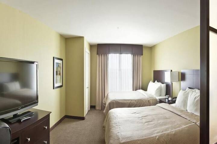 Room 17 of 34