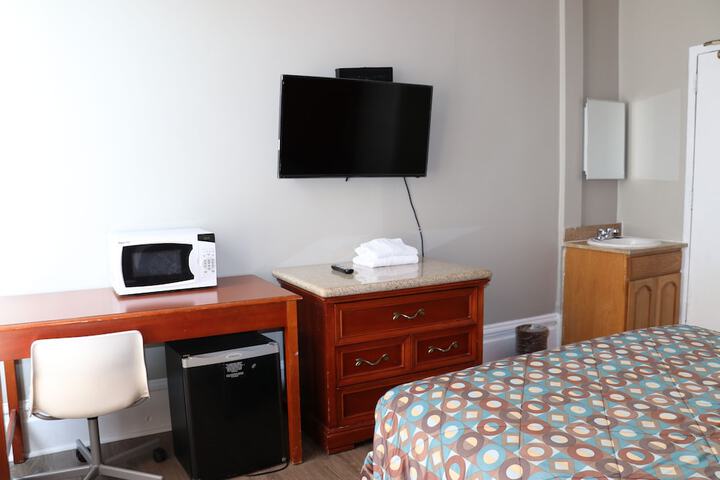 Room 49 of 82