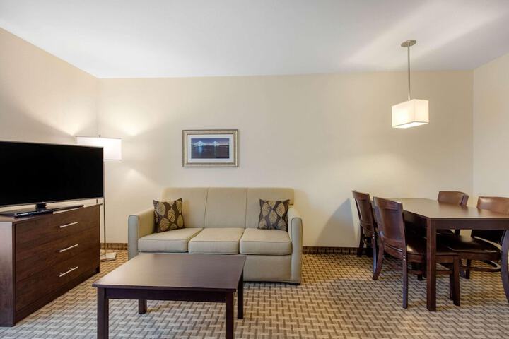 Room 16 of 61