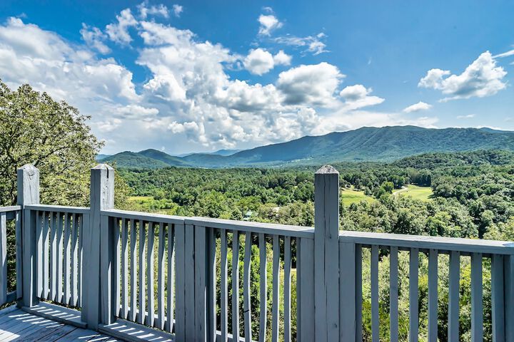 Laurel Valley Mountain Retreat