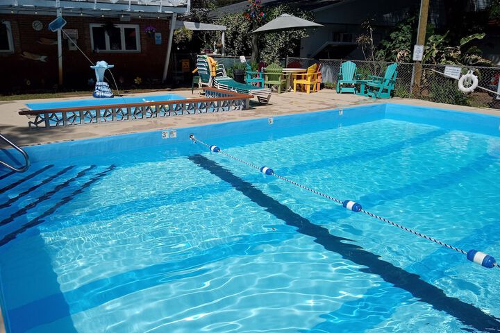 Captains Cove Motel