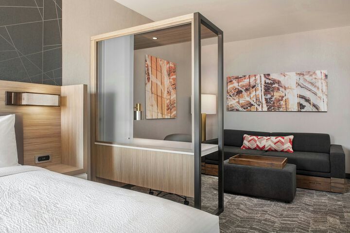 Room 22 of 27