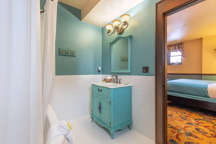 Room 75 of 148