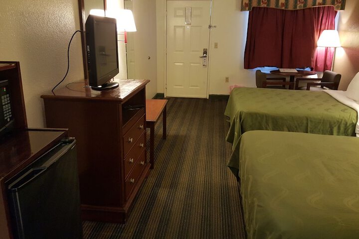 Room 13 of 44