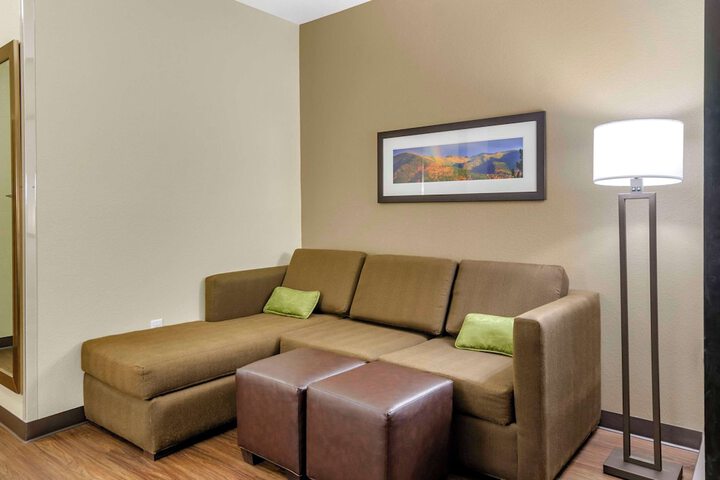 Comfort Suites Helena Airport