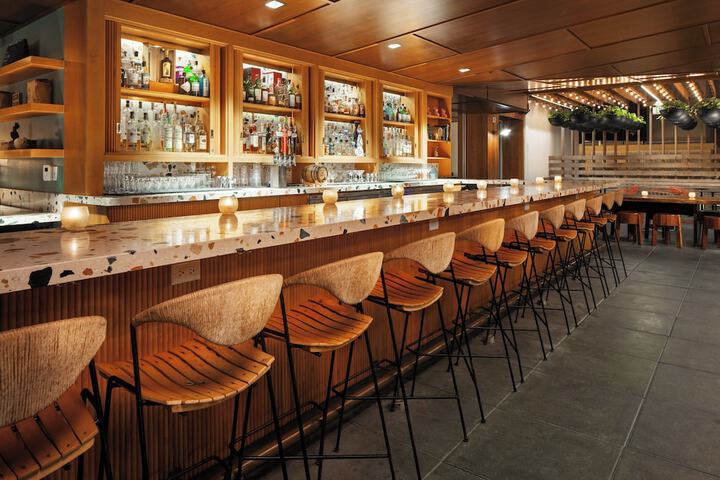 Lounge 62 of 80
