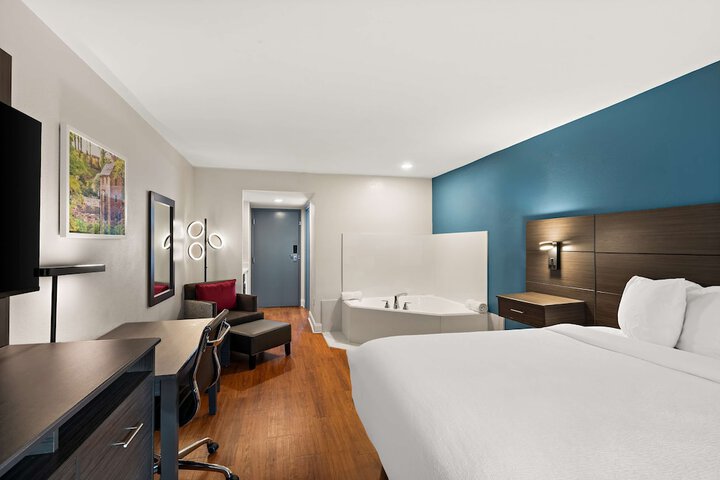 Room 19 of 39