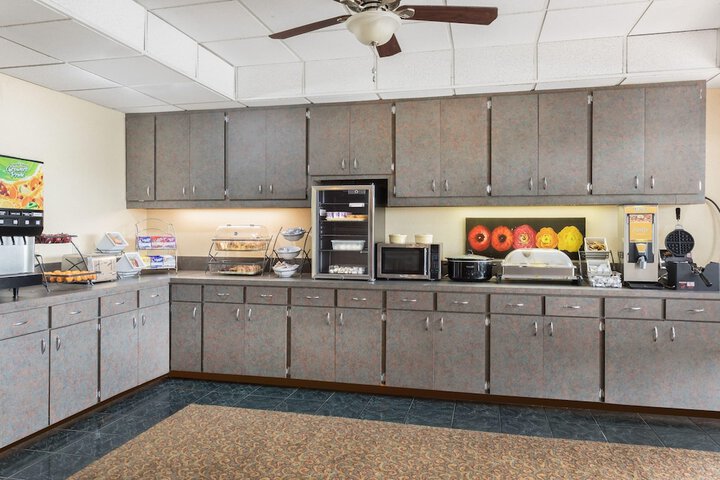 Baymont by Wyndham Fayetteville