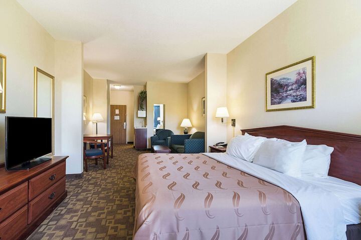Room 41 of 75