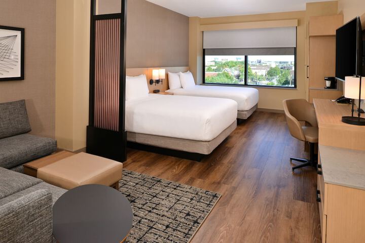 Room 21 of 42