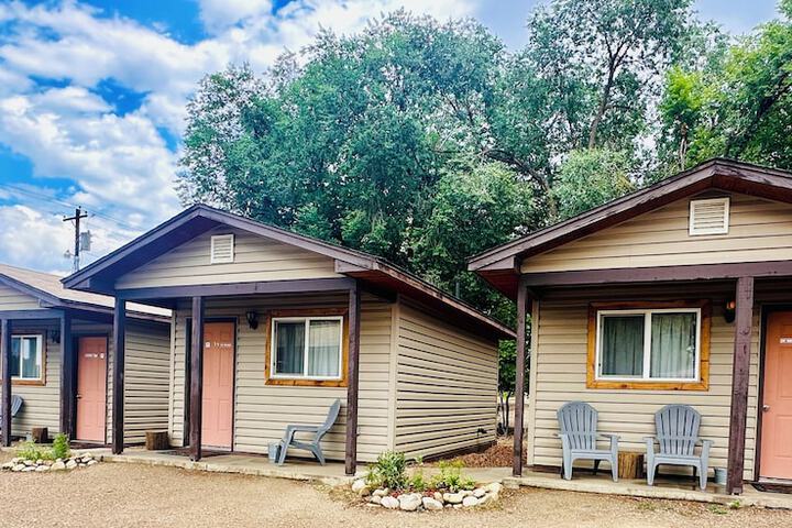 Moosehead Lodge & Cabins