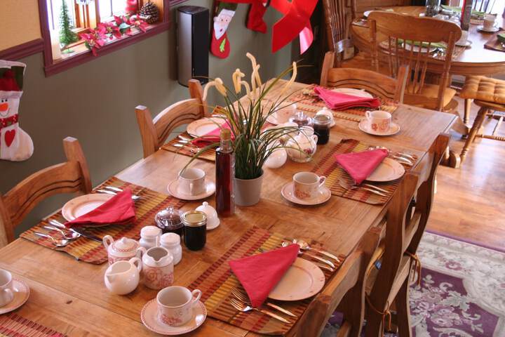 Dining 45 of 73