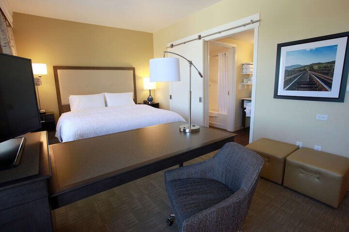 Room 4 of 31