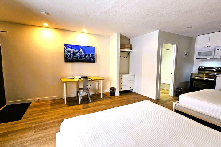 Cloud 9 Inn