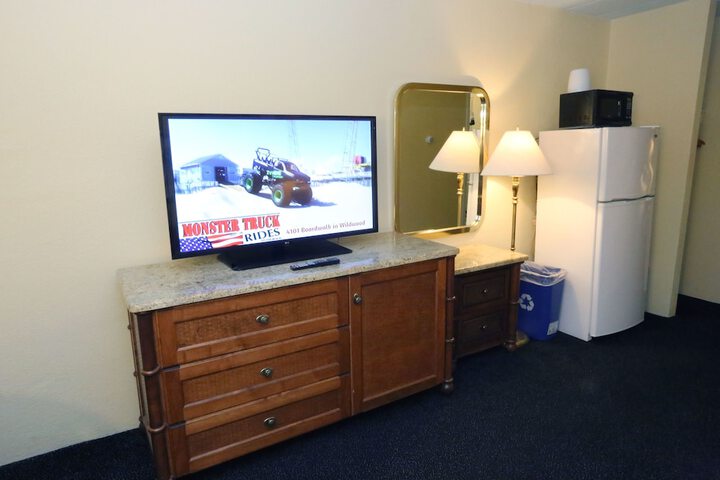 Room 53 of 61