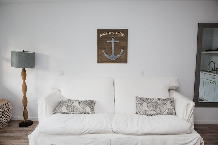 Room 25 of 63