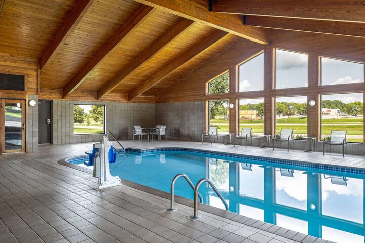 AmericInn by Wyndham Alexandria