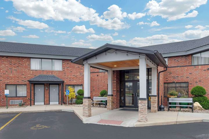 Quality Inn & Suites Mayo Clinic Area