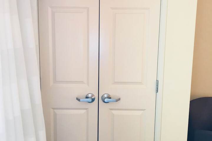 Room 56 of 77