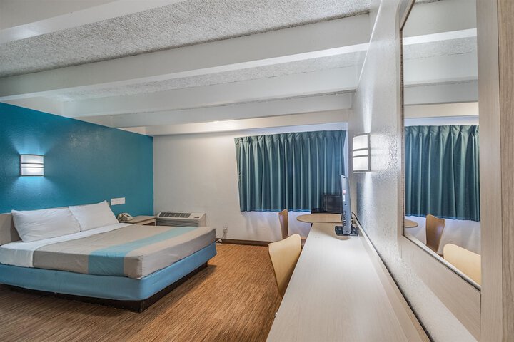 Room 14 of 45