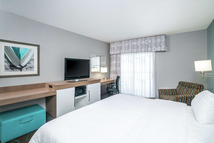 Hampton Inn & Suites Chincoteague Waterfront