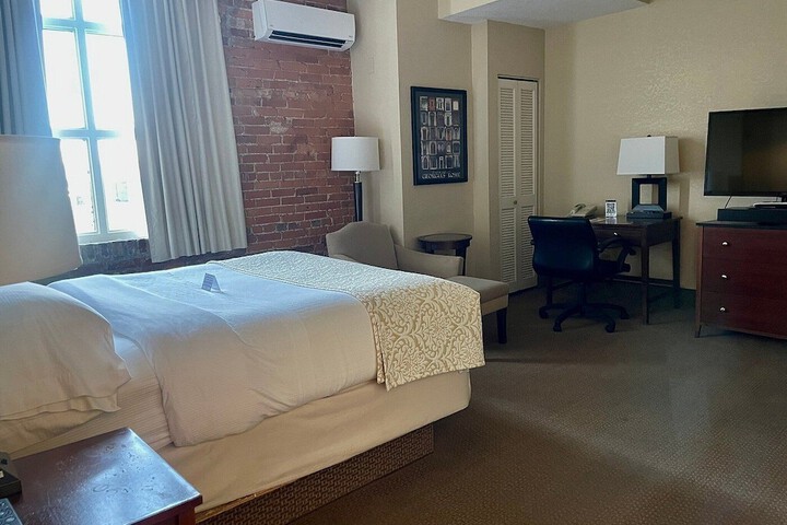Hawthorn Extended Stay by Wyndham Rome