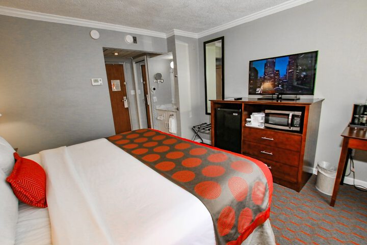 Room 44 of 68