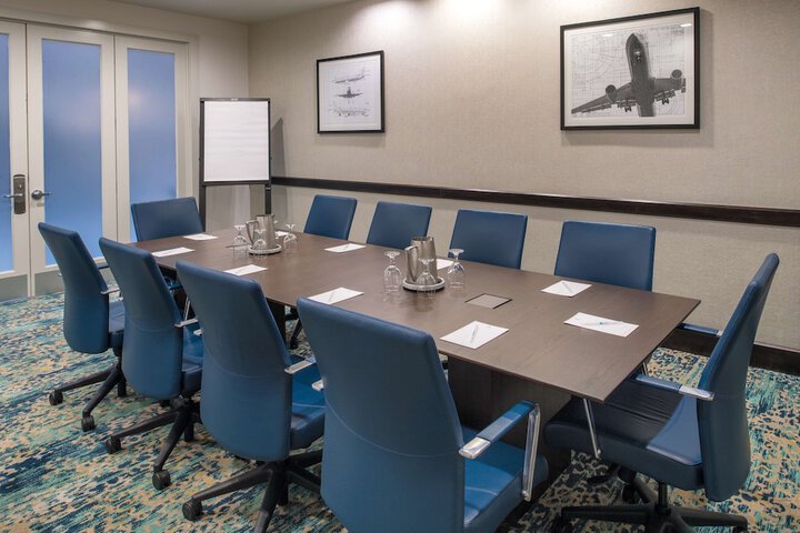 Embassy Suites by Hilton Seattle Tacoma International Airport