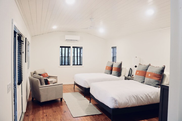Room 11 of 43