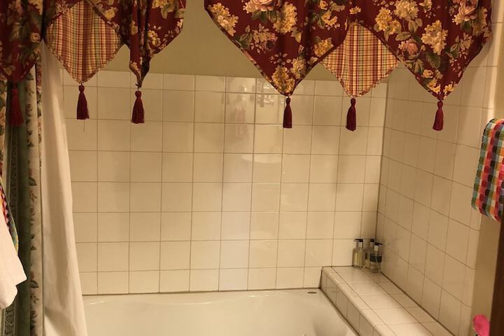 Room 235 of 289