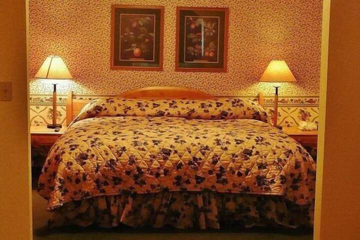 Room 23 of 48
