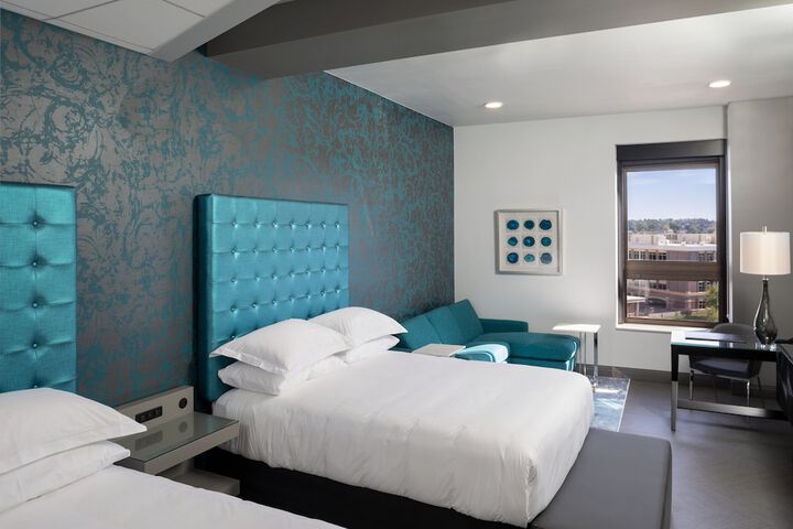 Room 62 of 80