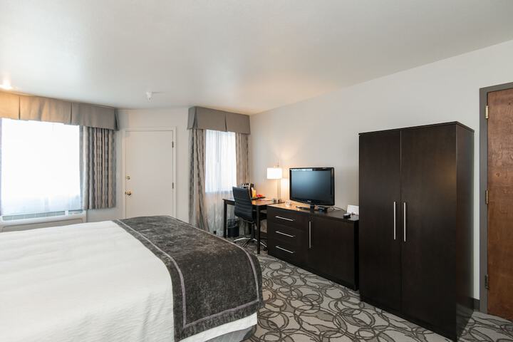 Room 28 of 50