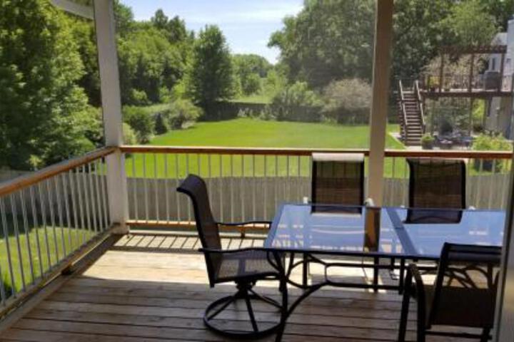 Oak Savannah Vacation Villas