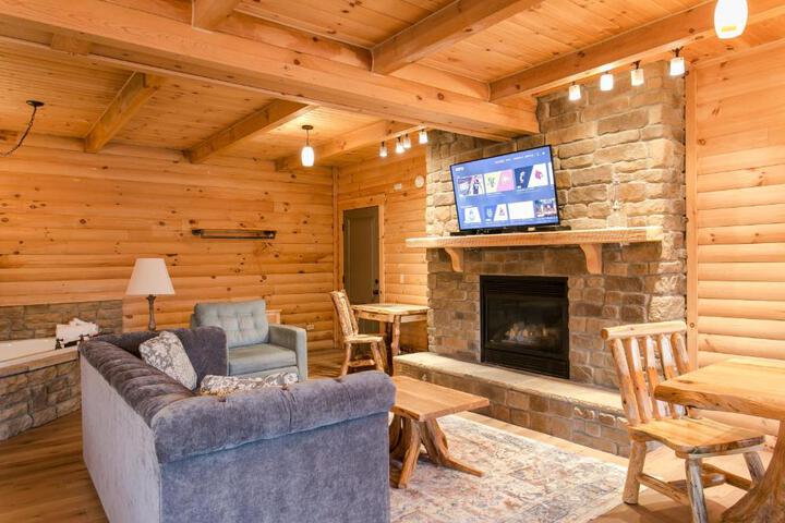 Coblentz Country Lodge by Amish Country Lodging