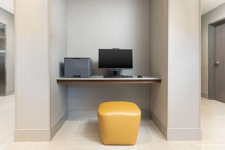 Business Center 51 of 51