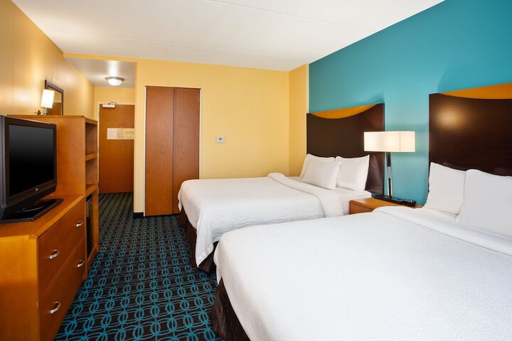 Room 21 of 38